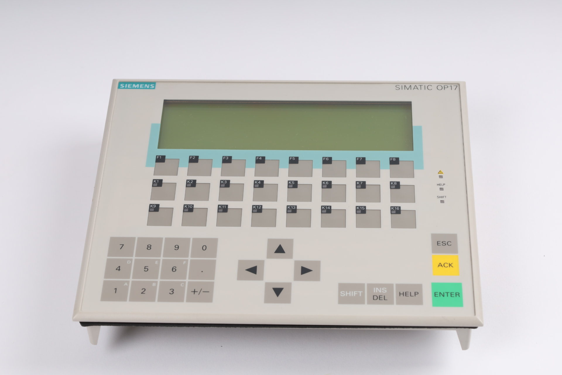 Dasselbe SIMATIC OP17 Bedienpanel nach der Instandsetzung mit neuer Frontfolie